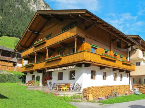 Holiday Home Rieplerhof - MHO157 Mayrhofen